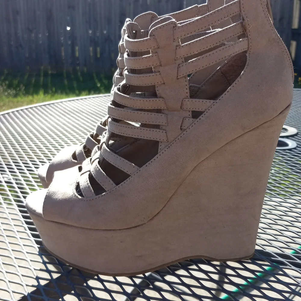 Guess women size